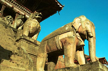 Nyatapola Tempel, Taumadhi Tole