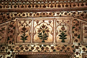 Inlaid marble in the Red Fort