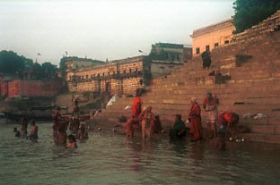 De Ganges, 's ochtends vroeg