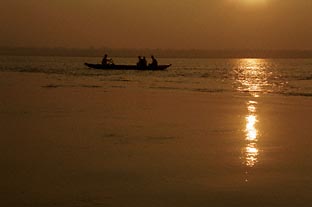 Zonsopgang op de Ganges