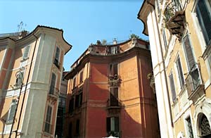 Holle huisjes op Piazza di San Ignazio - klik om te vergroten