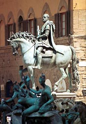 Cosimo de Medici, ook op het Piazza della Signoria. Het liep niet zo goed met hem af geloof ik... Klik om te vergroten.