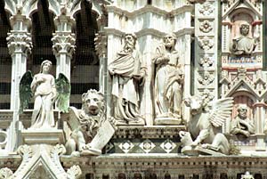 Detail voorkant Duomo Siena